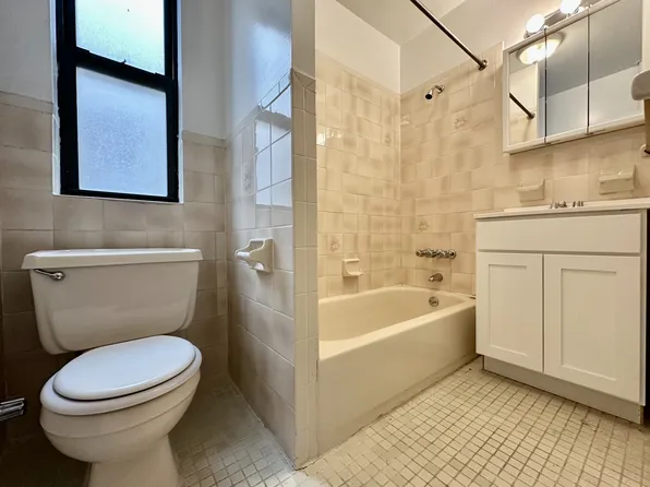 590 Fort Washington Avenue 5J image 7 of 7