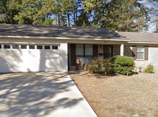 8106 Chatham Dr, Little Rock, AR 72227