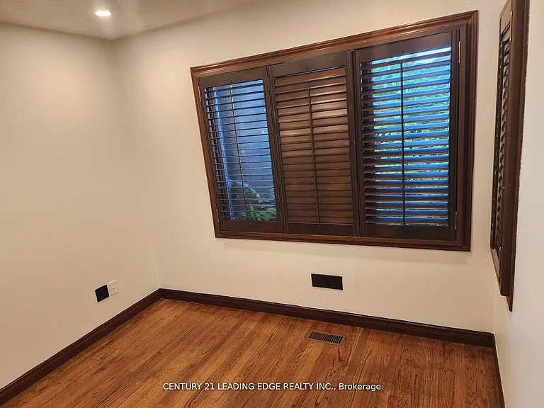 11 Westlawn Dr — Photo 13