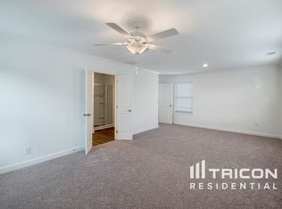 124 E Ridge Way, Woodstock, GA 30188