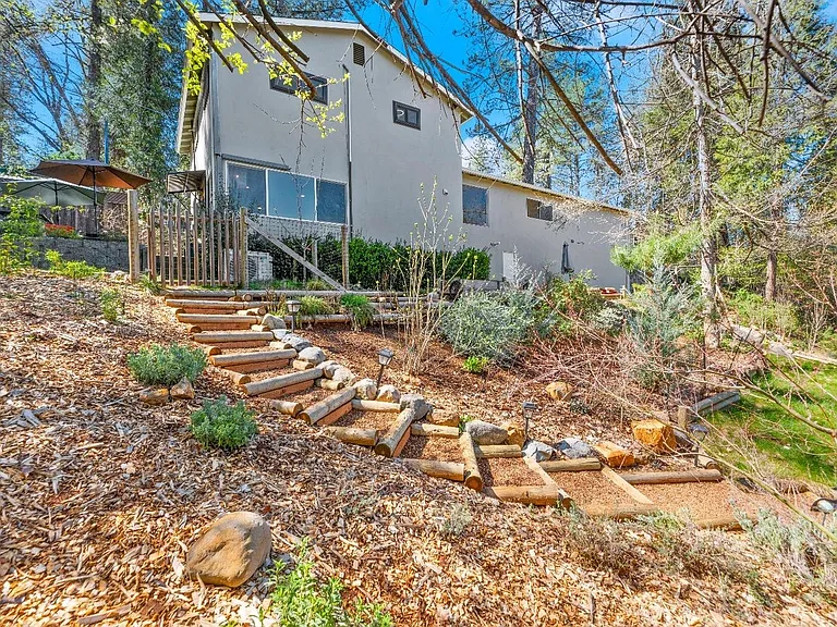 10808 Gold Hill Dr — Photo 24
