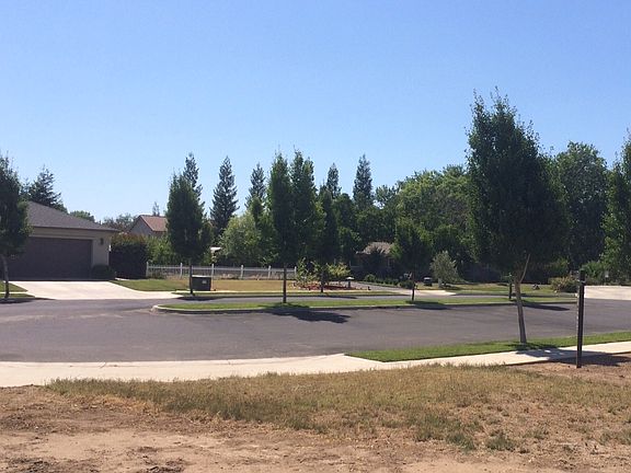4th image of 867 Reinman Ct