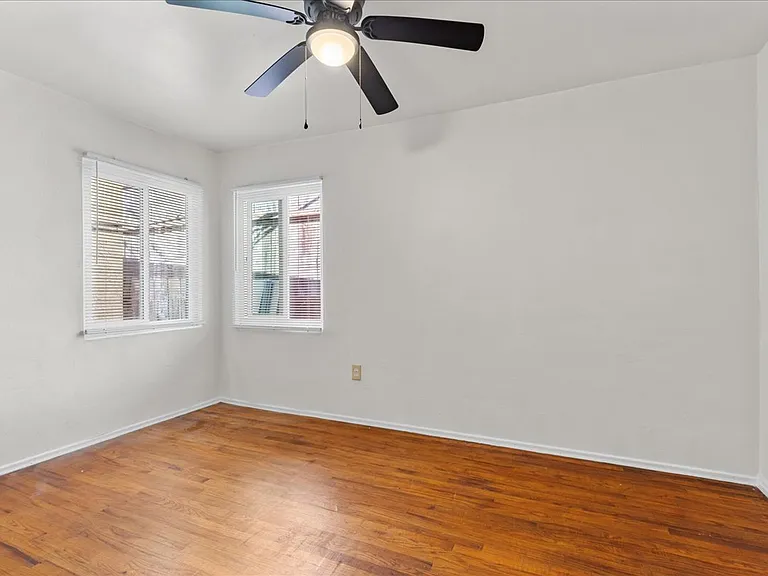 3538 Curlew St #40 — Photo 7