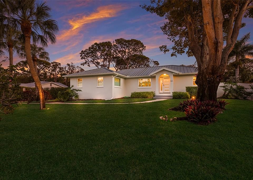1st image of 428 SAPPHIRE DRIVE