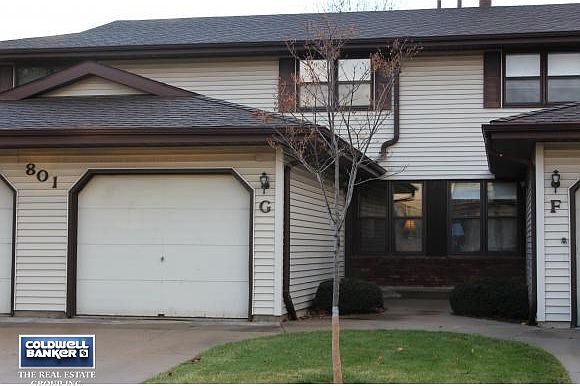 Updated, furnished condo