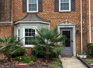 1207 Cedar Mill Sq, Chesapeake, VA 23320