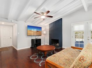 20363 Gilmore St, Winnetka, CA 91306