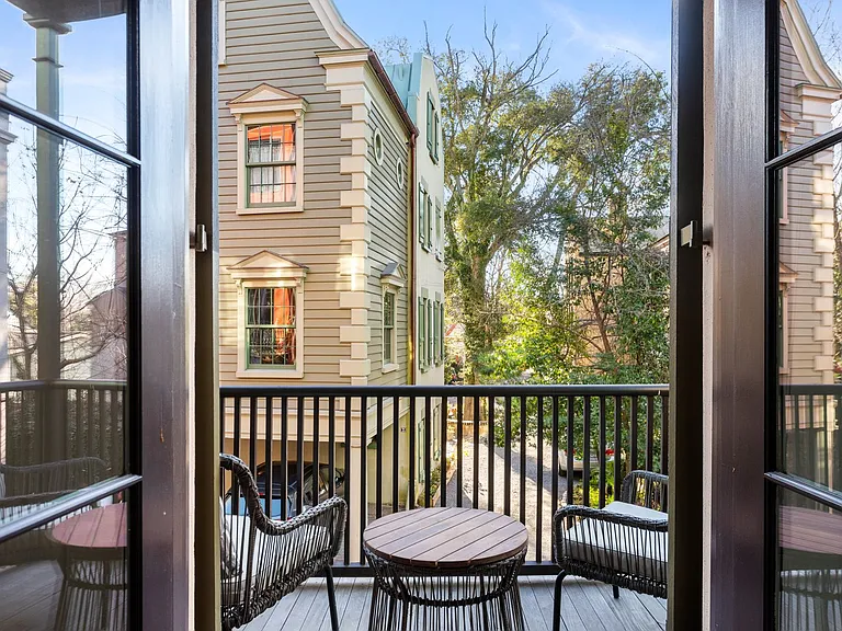 16 Catfiddle St — Photo 12