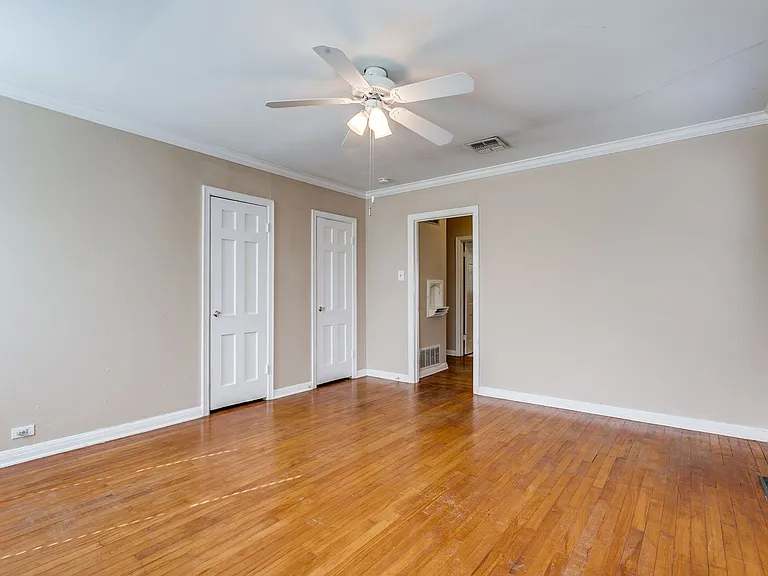 206 Chevy Chase Dr — Photo 15