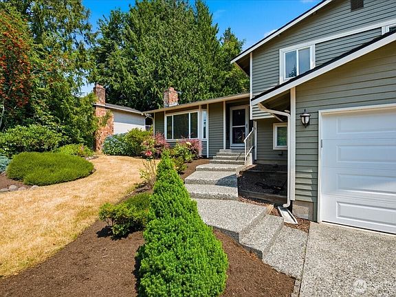 4th image of 10901 29th Drive SE