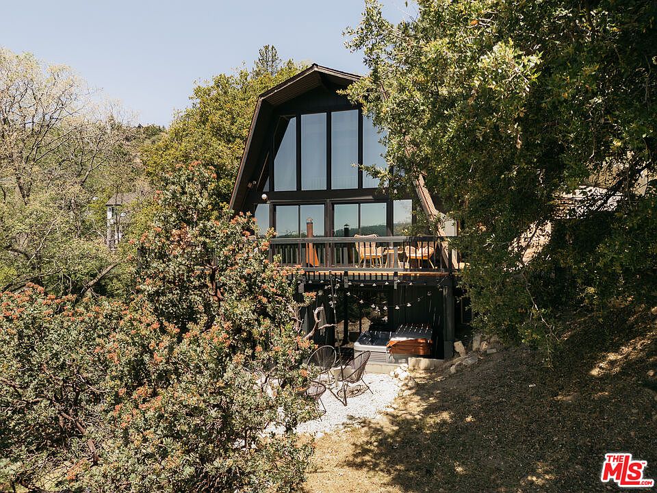 1st image of 27585 Alpen Dr