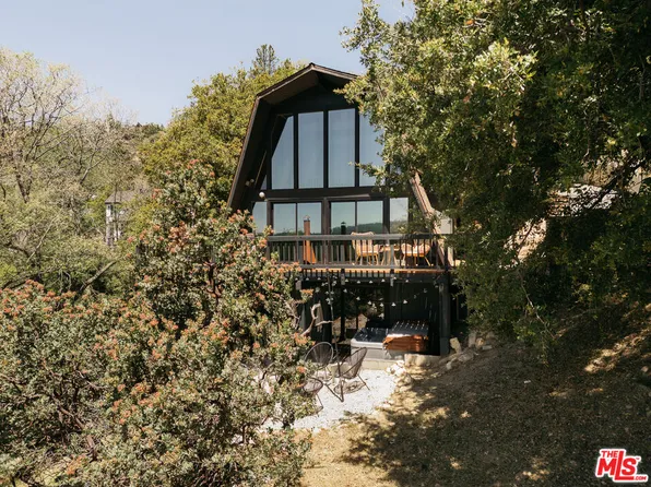 27585 Alpen Dr, Lake Arrowhead, CA 92352