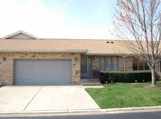 911 Winter Park Dr, New Lenox, IL 60451