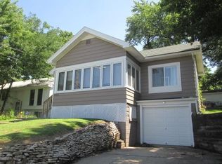 5223 S 57th St, Omaha, NE 68117