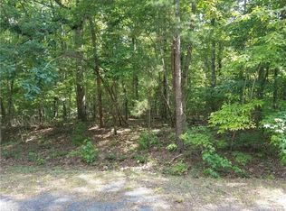 122 Greenbriar Rd, Troy, NC 27371