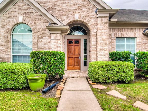 2nd image of 7427 Lassiter Hollow Ln