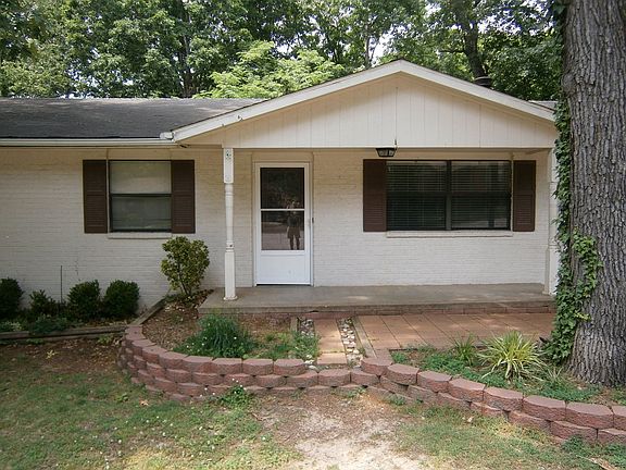 2nd image of 2603 E Pleasant Ln