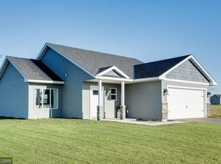 400 Staples Rd, Osceola, WI 54020