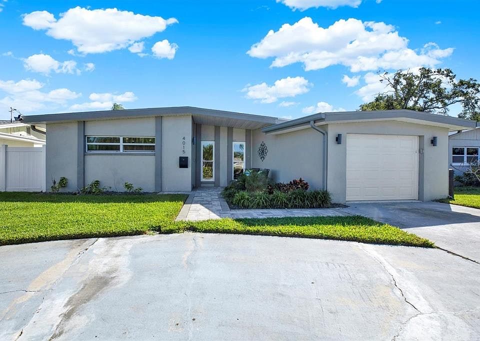 1st image of 4015 OVERLOOK DRIVE NE