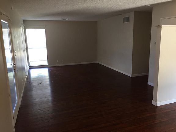 2nd image of 39120 Karen St