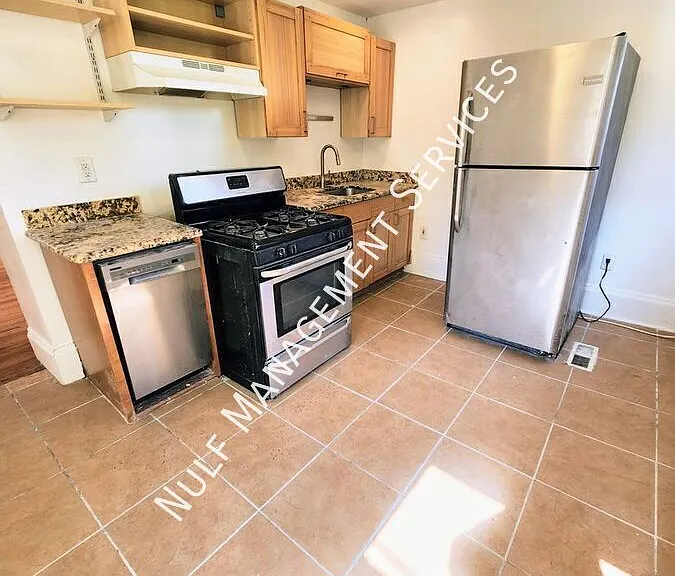 4058 Penn Ave #1 — Photo 1