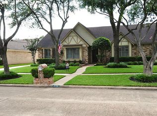 2726 Pepper Wood Dr, Sugar Land, TX 77479