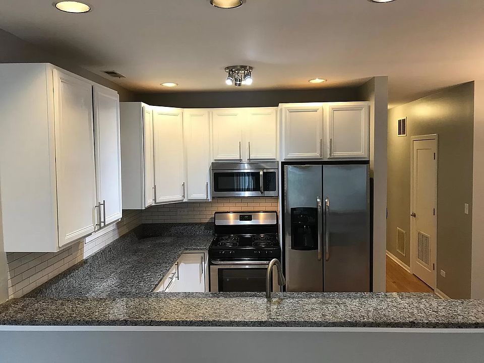 1st image of 724 N Willard Ct #1