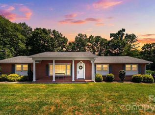 1599 Oakmont Dr, Lenoir, NC 28645