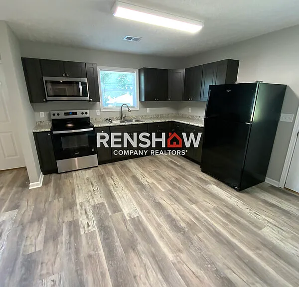 1706 Harris St — Photo 4