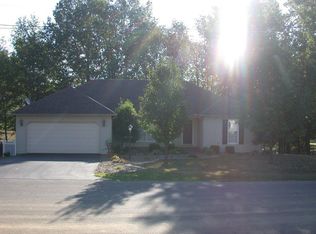 112 Carlisle Dr, Madisonville, KY 42431