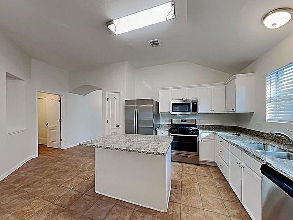 3rd image of 20313 Yosemite Falls Dr