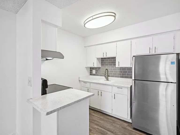 Studio Kitchen