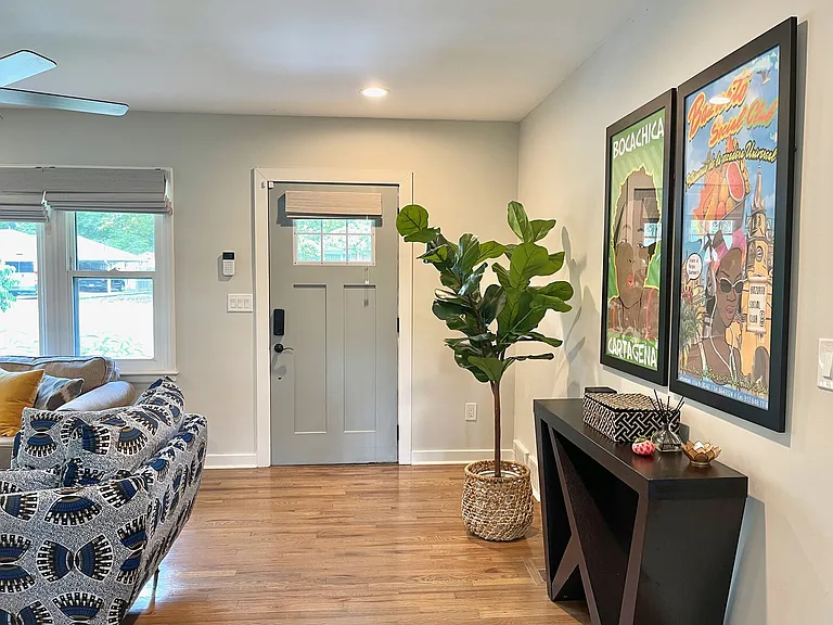 Wood Valley Dr — Photo 2
