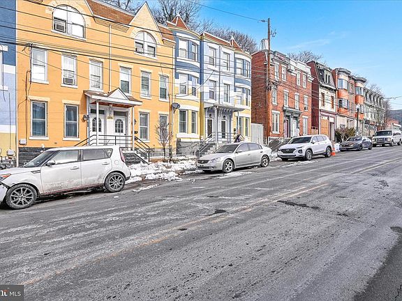 2nd image of 1226 Market St