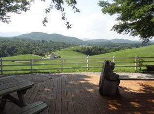 46 F C Collins Dr, Blairsville, GA 30512