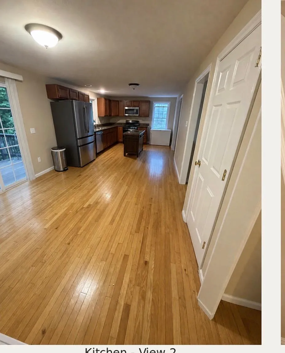 3 bed, 2.5 bath, 1872 sqft, $3,750 — Photo 3