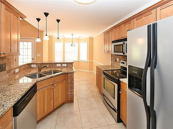 2nd image of 423 Quick Silver Dr