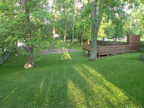 4th image of 2100 Summer Breeze Dr