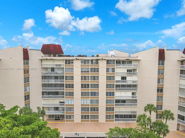 6911 Environ Blvd #4J — Photo 22
