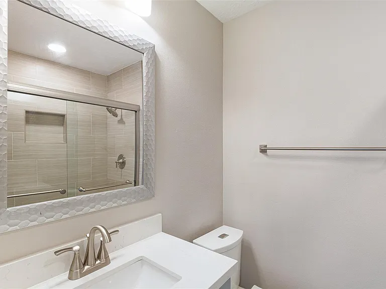 2201 Fountain View Dr #47 — Photo 15