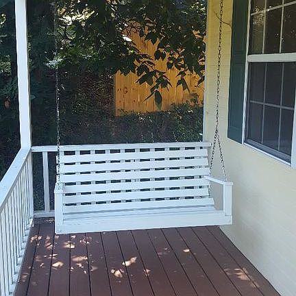 4th image of 3311 Somerset Dr SE