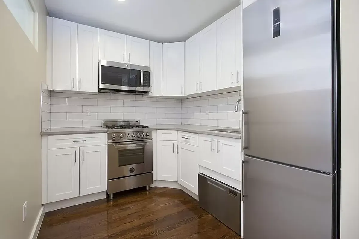 Building Photo - 99 Suffolk St #2B