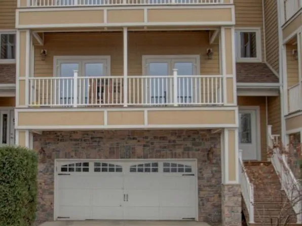 1310 Sunset COURT, La Crosse, WI 54601