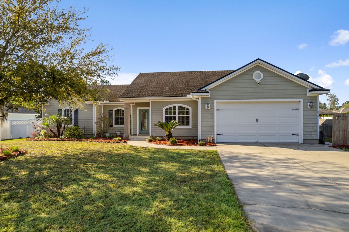 309 Crystal Lakes - 1