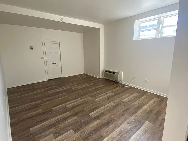 601 Manor St #603 — Photo 1