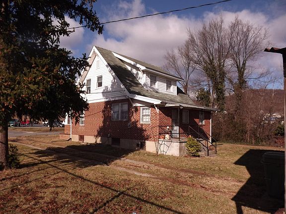 4th image of 32 Turner Rd