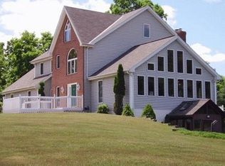527 Dubois Rd, Shawangunk, NY 12589