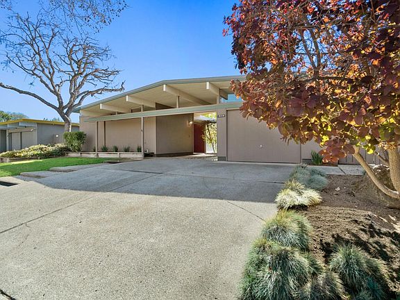 3rd image of 1636 Fairorchard Ave