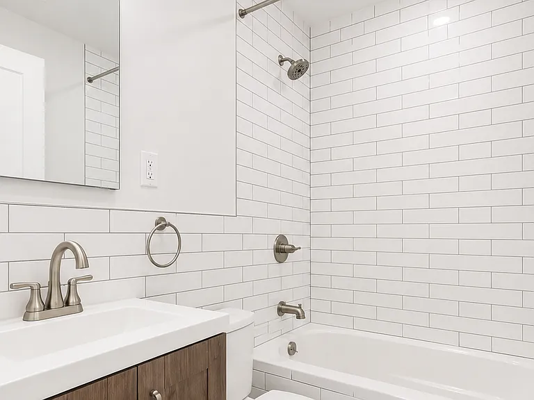 11 Stagg St #3L — Photo 5