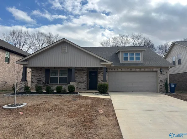 227 Shubert Dr, Hazel Green, AL 35750